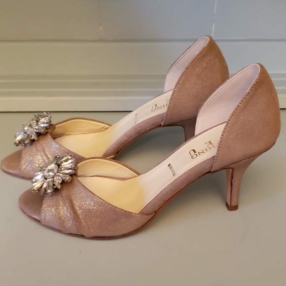 NWT Something Bleu Bleu Bridal Moon Beige Heels - Picture 3 of 8